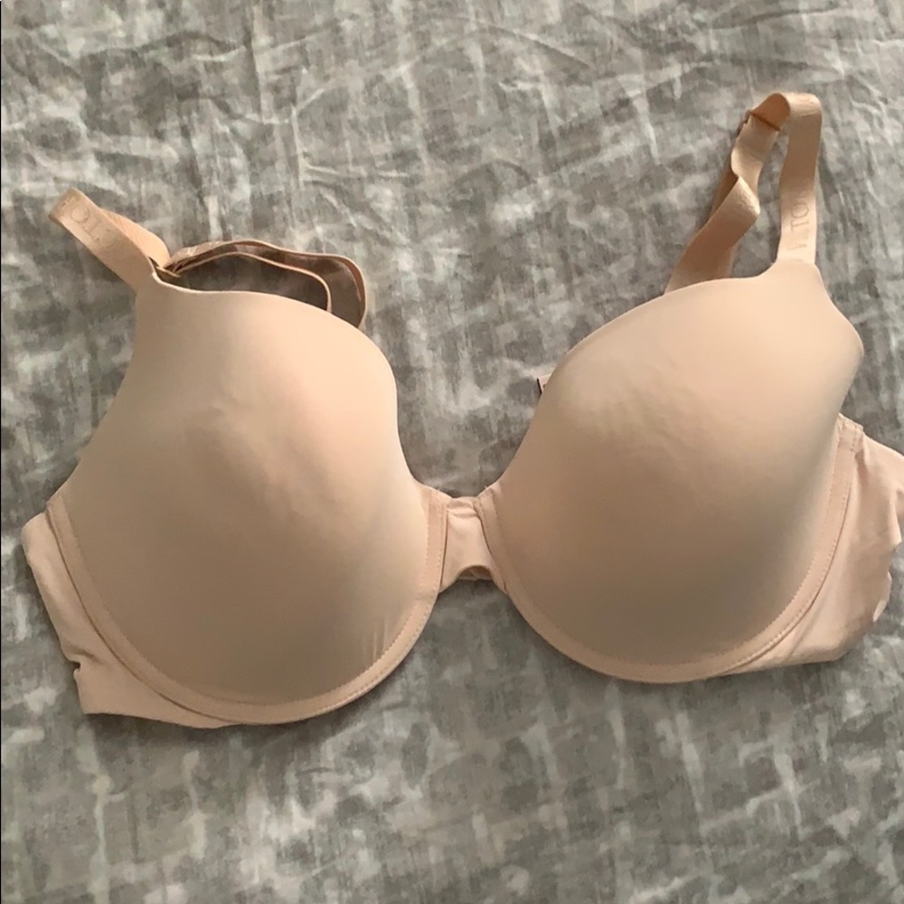 Brand new without tags Victoria secret bra
